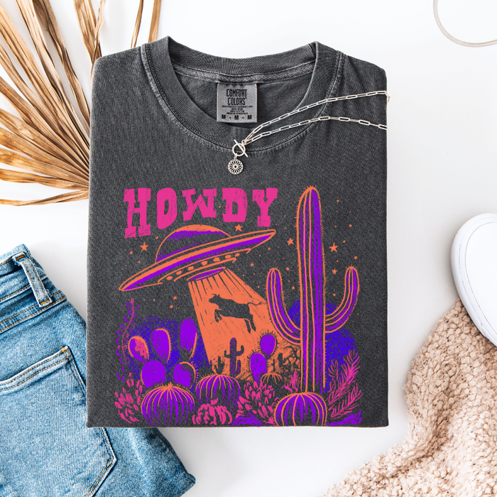 Pink Howdy UFO Graphic Tee: Comfort Color 1717 Pepper / UNISEX / M