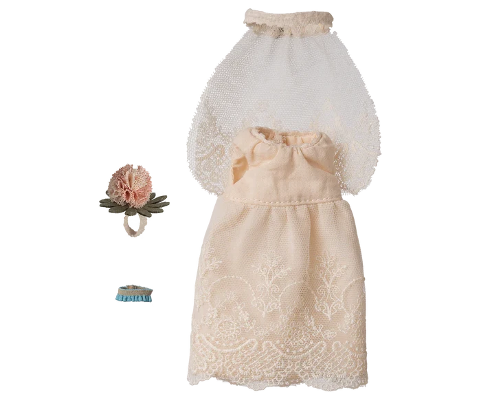 Wedding dress, Mum mouse