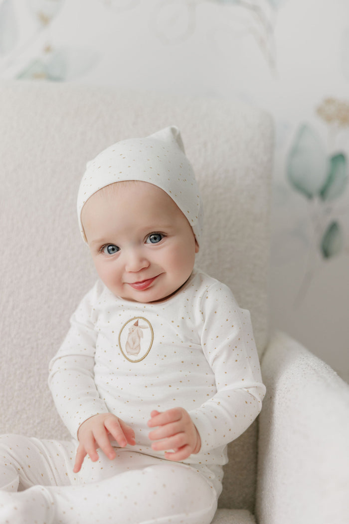 Baby Boy Bib – Ivory Tan – Speckled Bunny