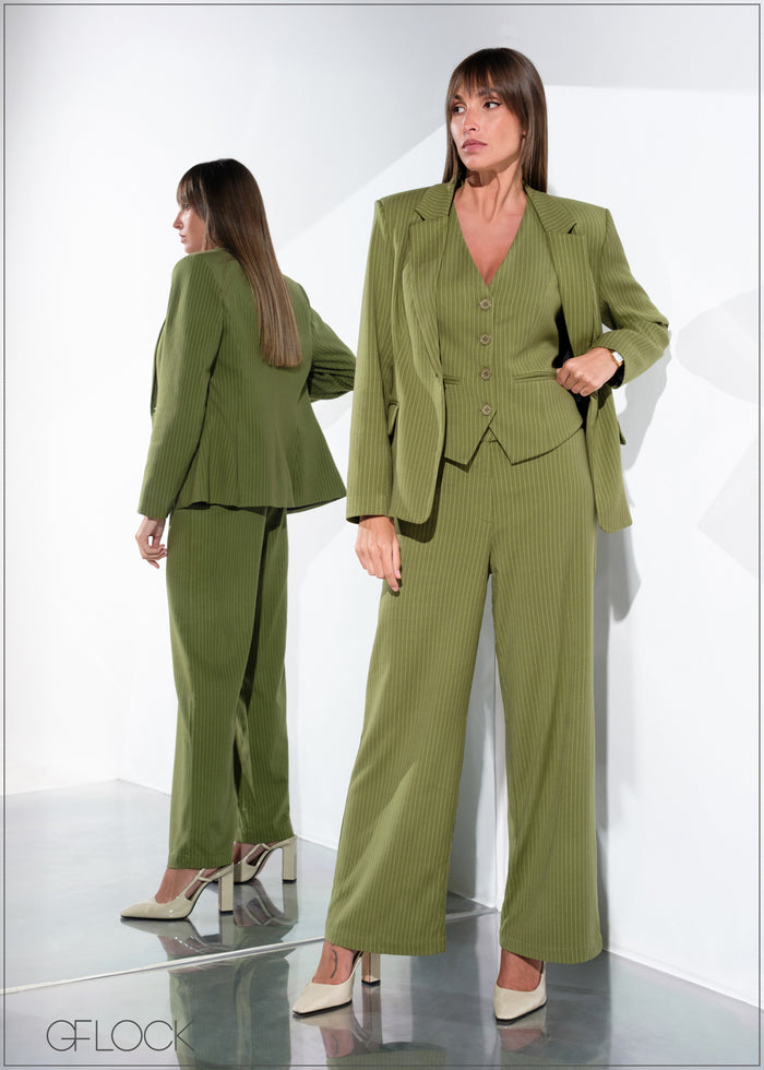 Basic Blazer - 011225