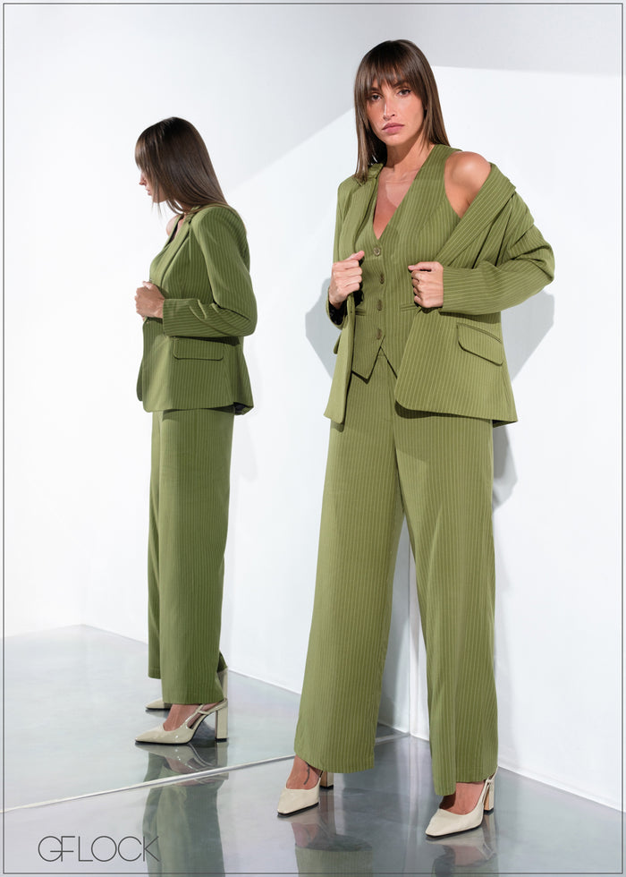 Basic Blazer - 011225