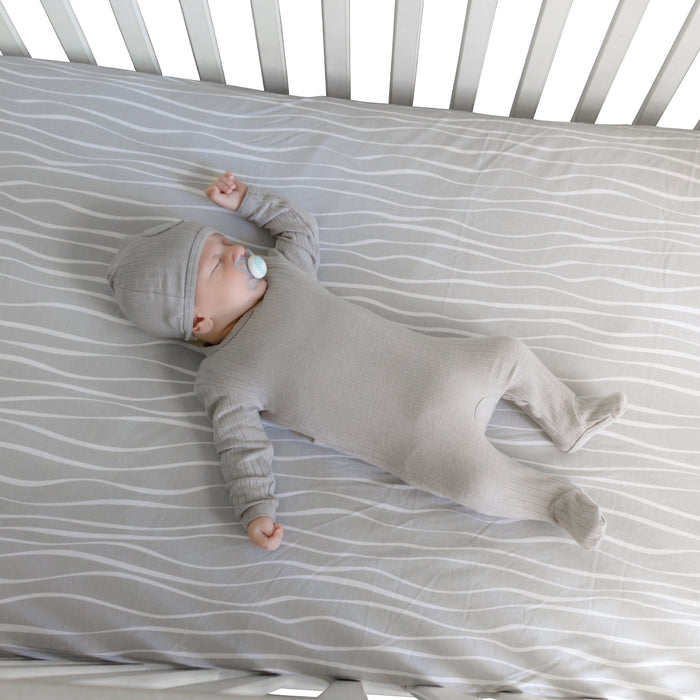 Versatile soft Grey & White Abstract sheet set