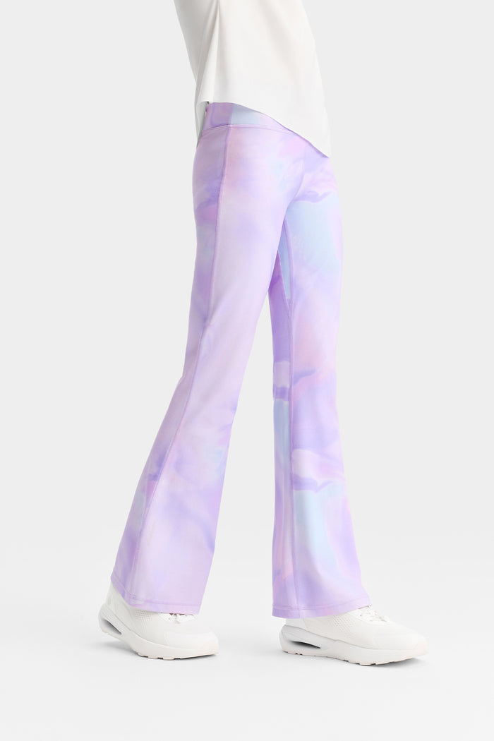 **Fantasy Lake Purple**