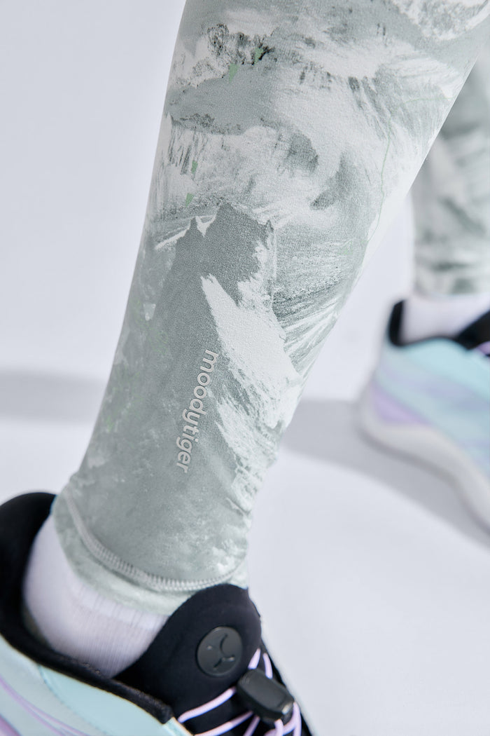 Cloudie Essential Printed Leggings **Mountain Sound White**