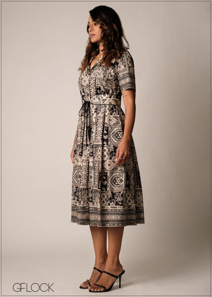 Collar Detail Printed Dress - 100426