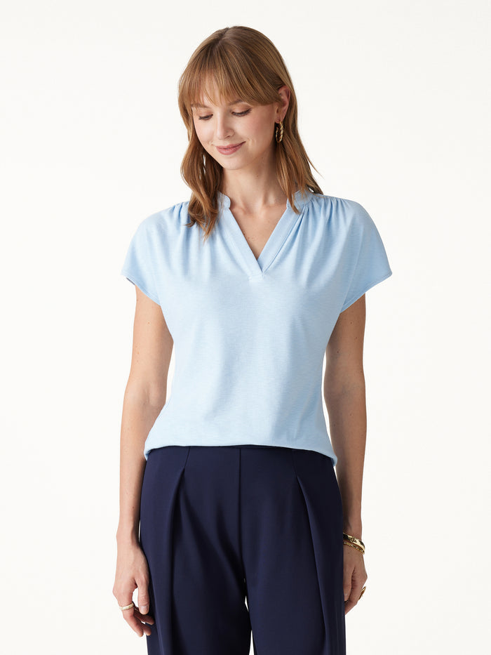 OGLmove Eco-Mousse® Collared V-Neck Top