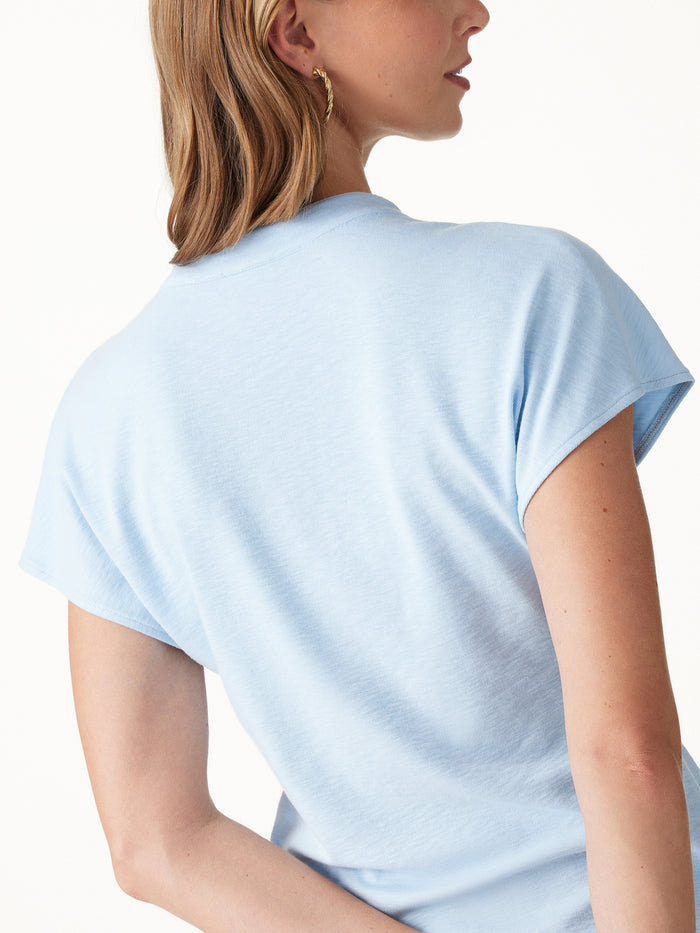 OGLmove Eco-Mousse® Collared V-Neck Top
