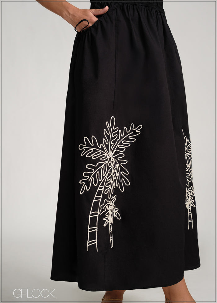 Embroidered Midi Dress - 231225