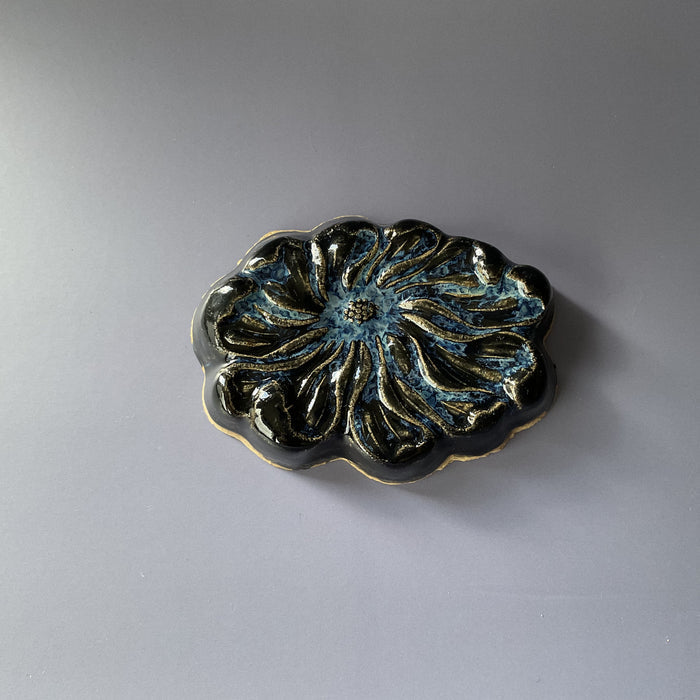 Erin Shigaki: Kashigata Flowers