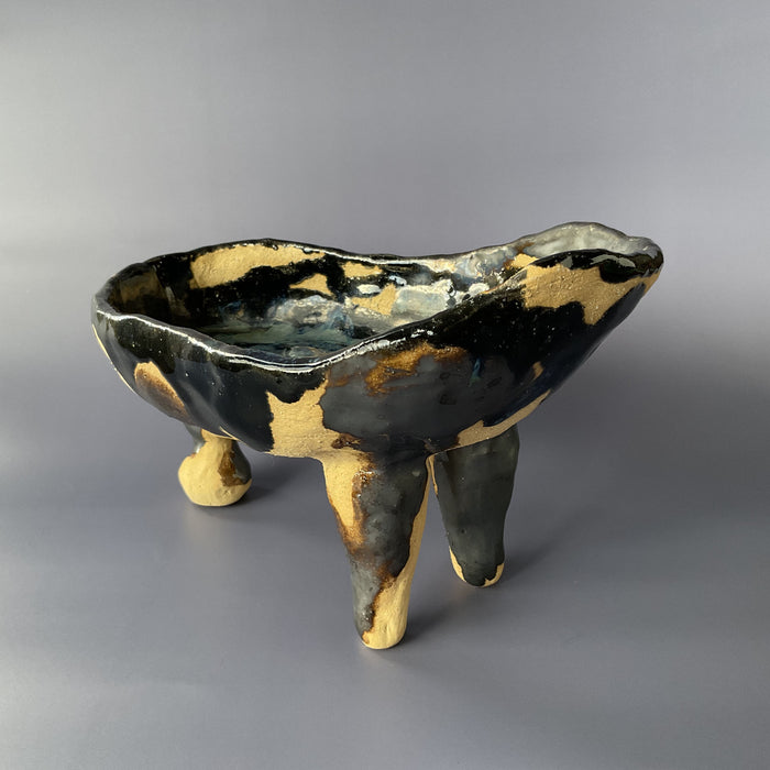 Erin Shigaki: Three Feet
