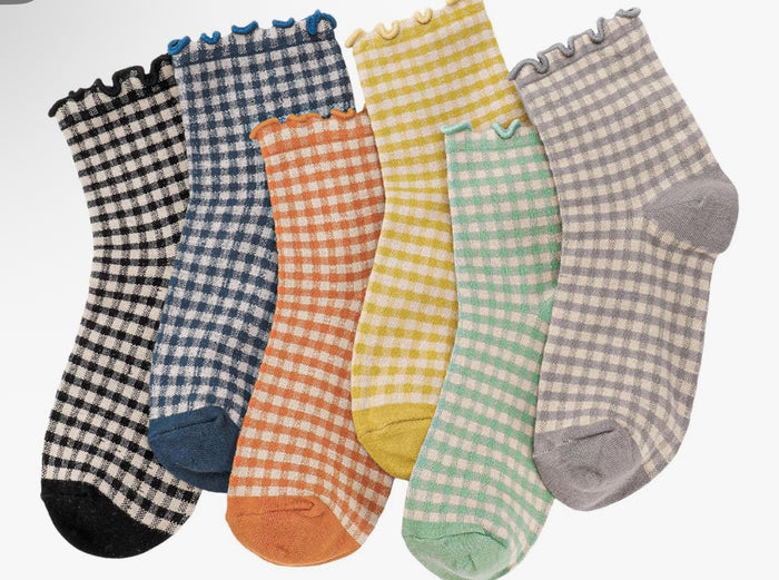 Gingham crew ruffle socks