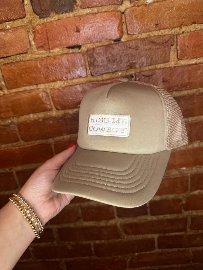 Kiss me cowboy trucker hat