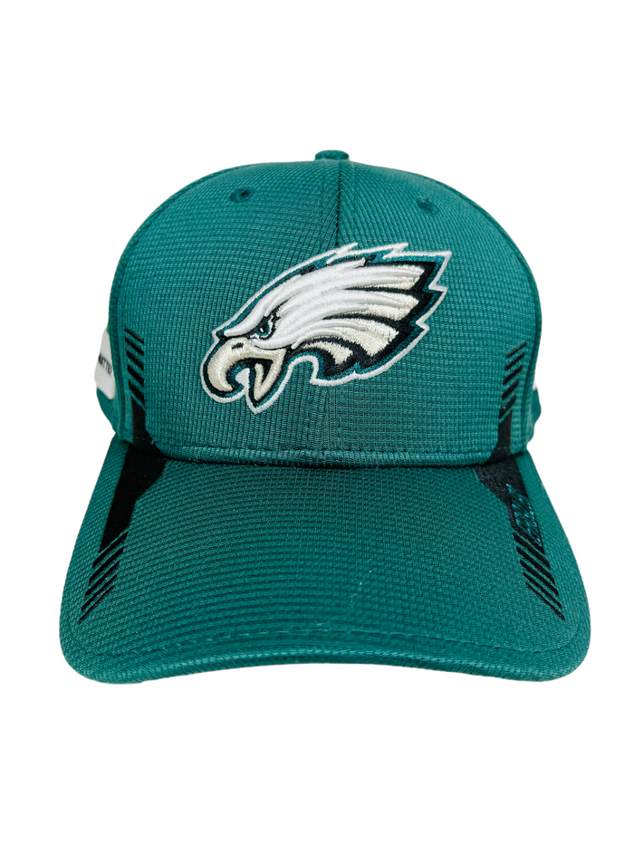 PHILADELPHIA EAGLES TEAM ISSUED NEW ERA FLEX-FIT ADULT HAT M / L