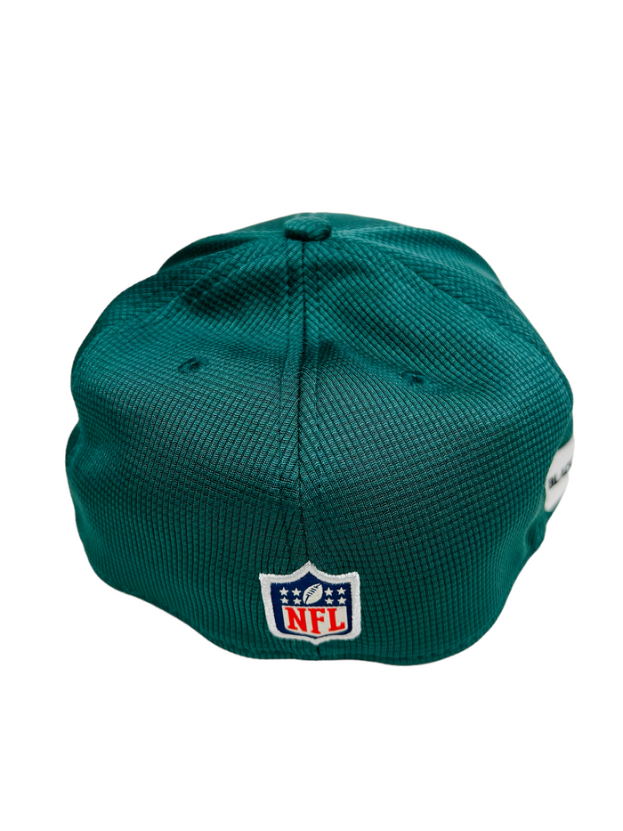 PHILADELPHIA EAGLES TEAM ISSUED NEW ERA FLEX-FIT ADULT HAT M / L
