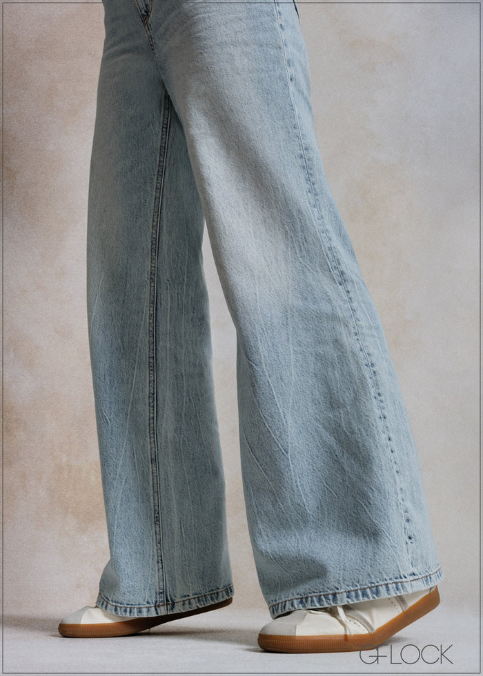 Relax Bootcut Jean - Short Length - 140526