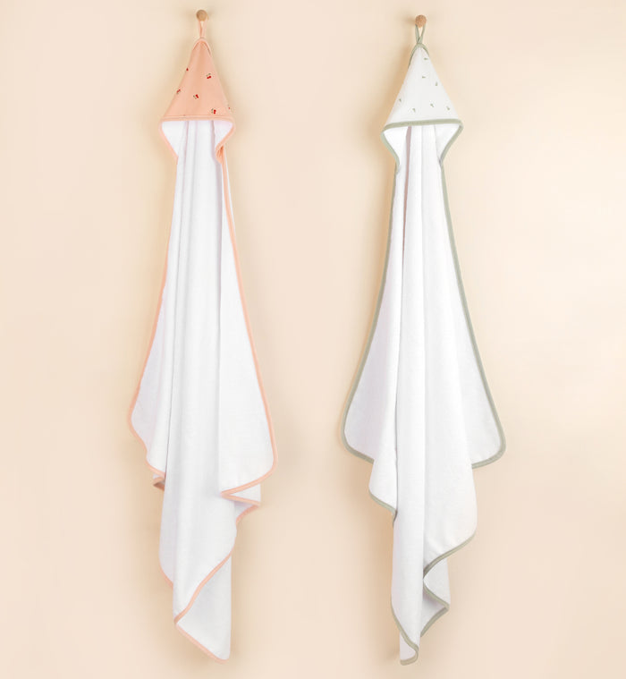 Sage Pears Hooded Towel & Washcloth