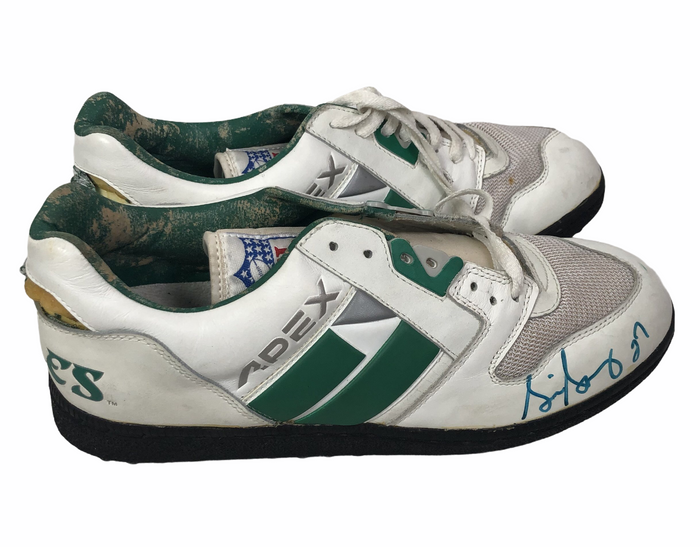 SIRAN STACY PHILADELPHIA EAGLES SIGNED GAME WORN VETERANS STADIUM APEX TURF SPIKES