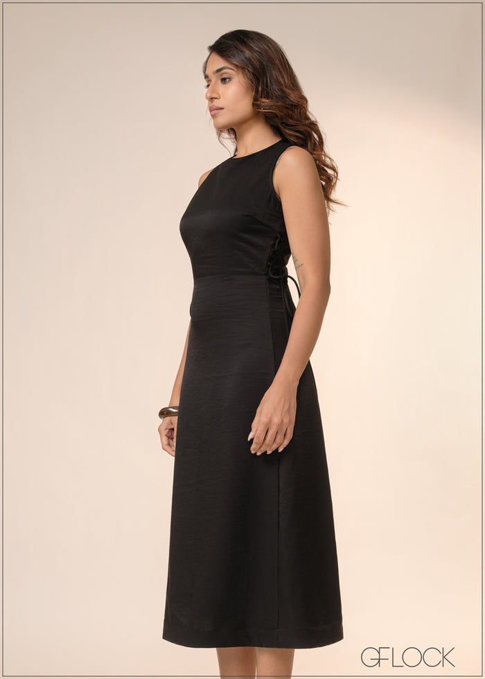 Sleeveless Side Detailed Dress - 040426