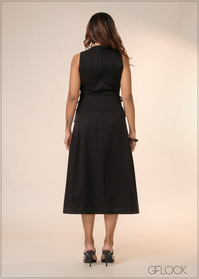 Sleeveless Side Detailed Dress - 040426