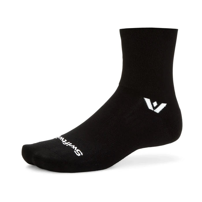 Swiftwick - Aspire Quarter Crew High
