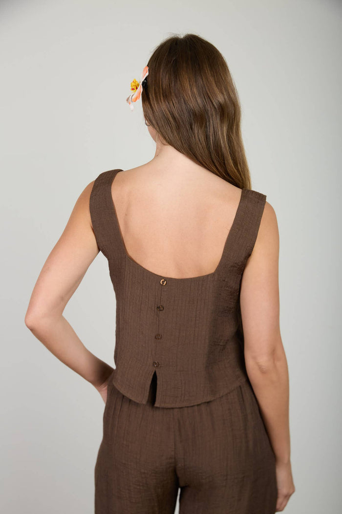 TEXTURED SQUARE NECK BACK BUTTON TANK TOP