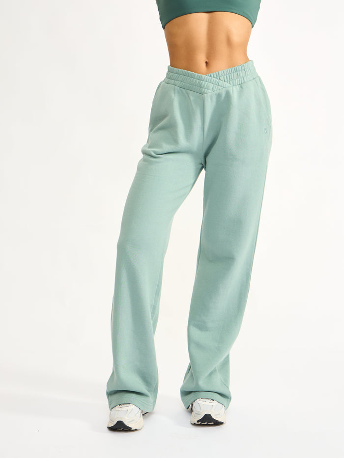 Threads Crossover Sweat Pant - Garden Party