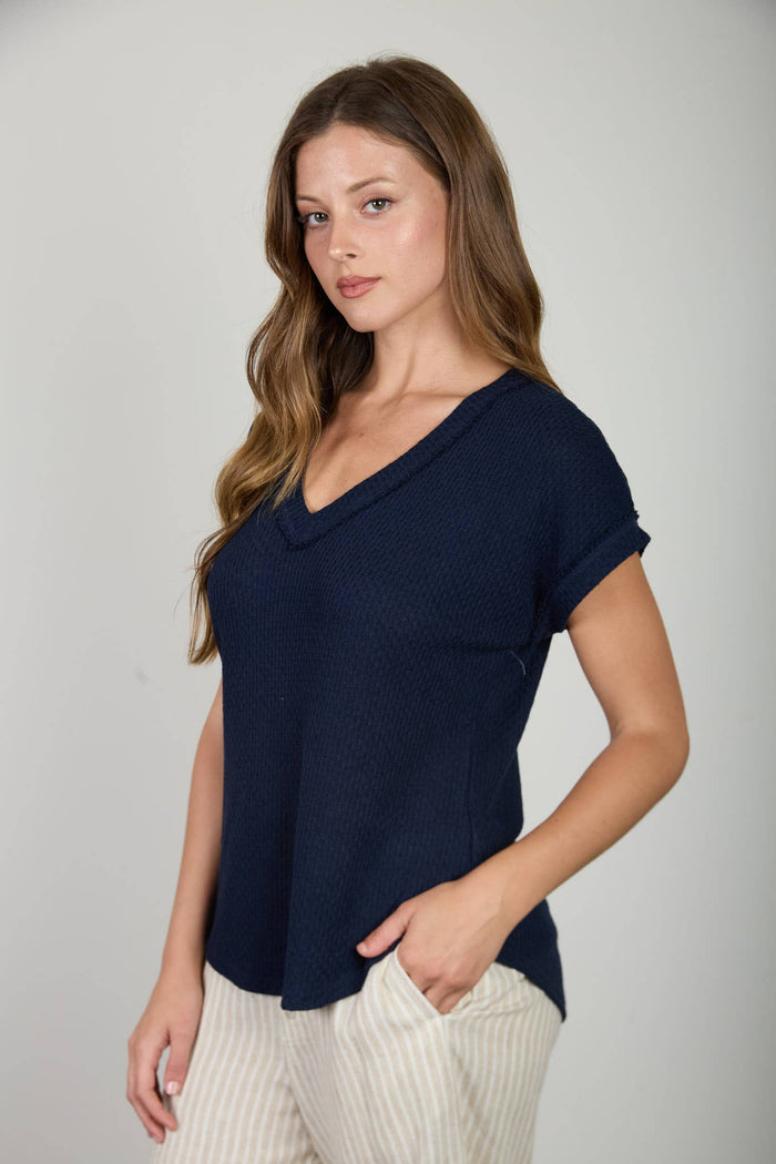 V NECK SHORT SLEEVE TEXTURED KNIT TOP