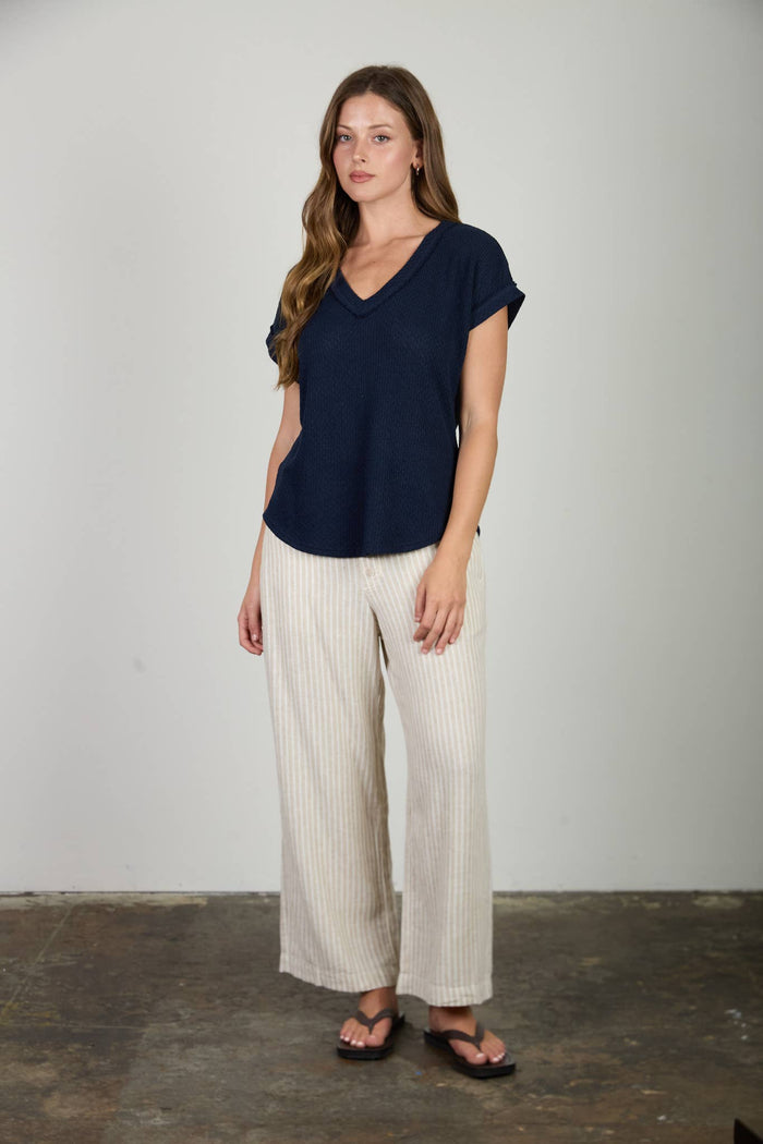 V NECK SHORT SLEEVE TEXTURED KNIT TOP