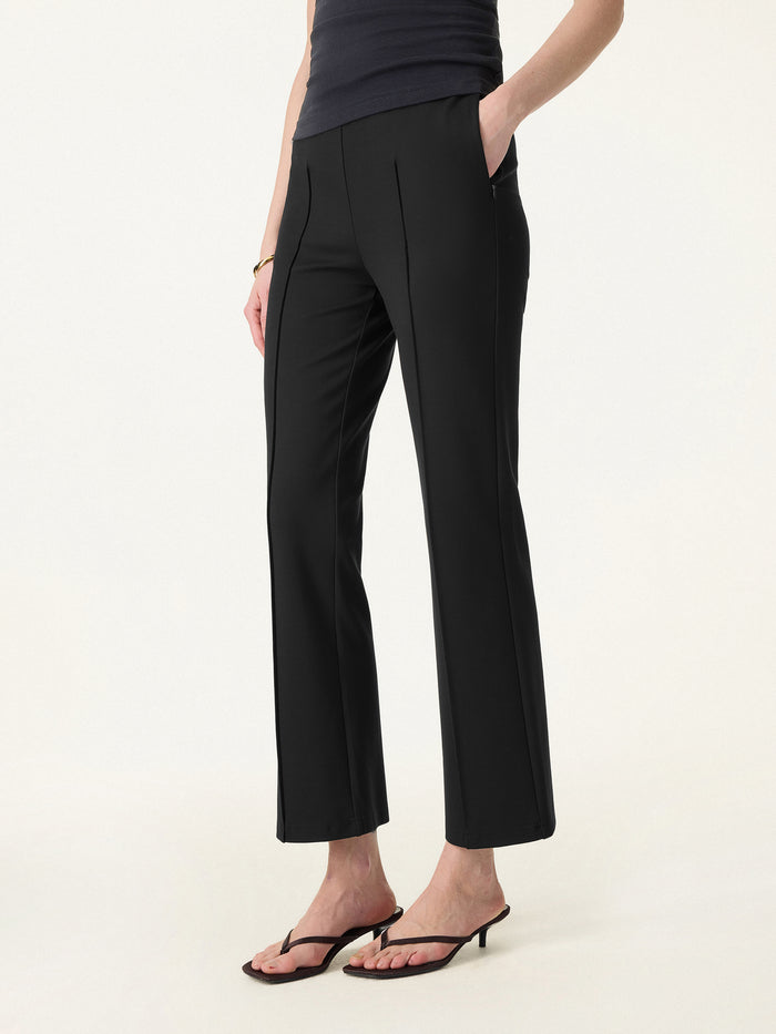 Regular / Pure Black / XS